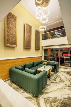 the hoften sterling plaza near kempegowda international airport