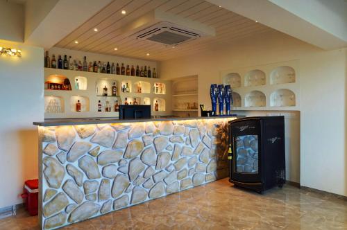 hotel everest regency pune