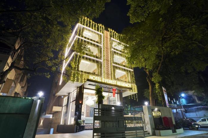 hotel everest regency pune
