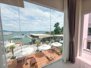 Seaqueen The Pool ,Koh Samed,,3 star