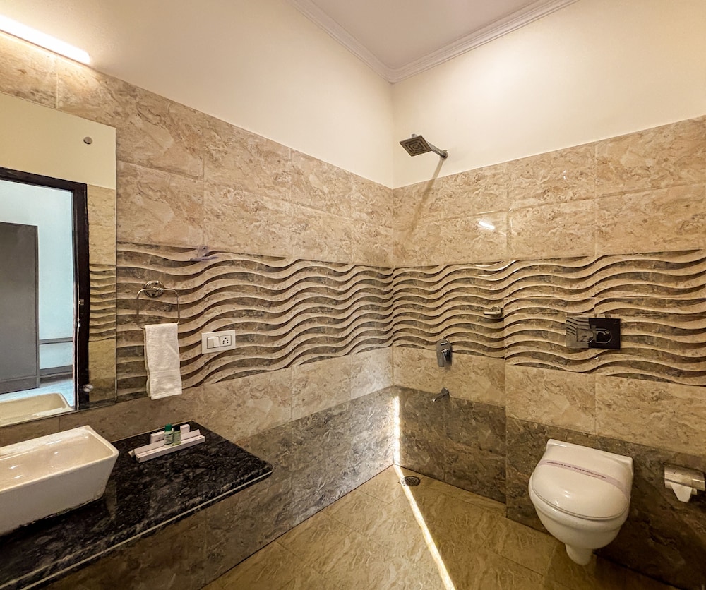 the corbett grace resort