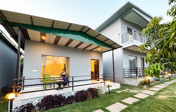 the corbett grace resort