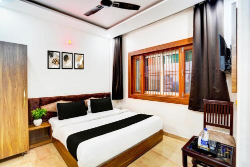 hotel o bonjour inn near crown plaza