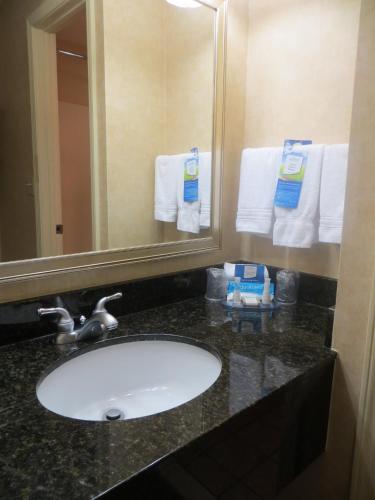 baymont by wyndham indianapolis west