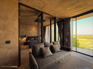 inchantreedoolay huahin