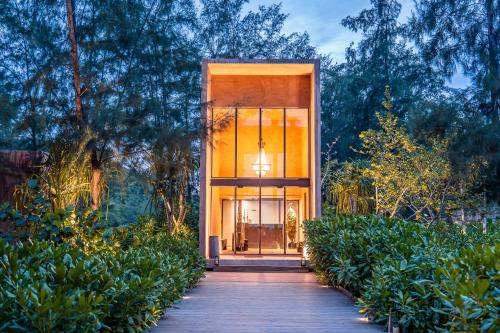 inchantreedoolay huahin