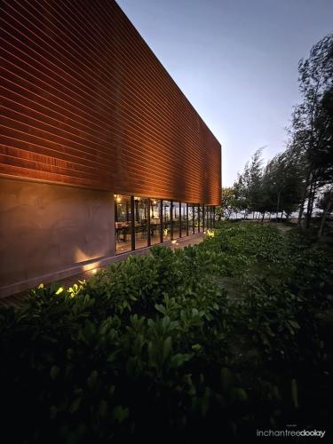 inchantreedoolay huahin