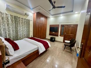 om kashi villa
