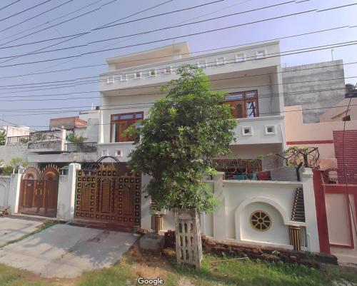 Om Kashi Villa,,3 star