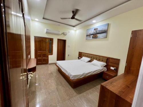 Om Kashi Villa,,3 star