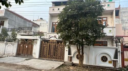 om kashi villa