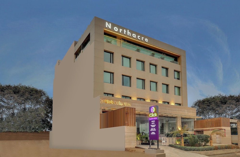 click collection lucknow