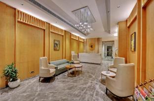 click collection lucknow