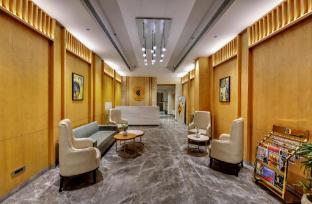 click collection lucknow