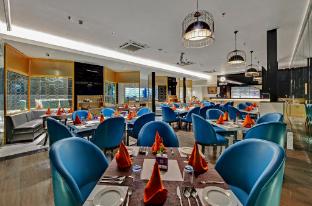 click collection lucknow