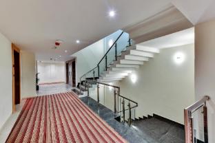 click collection lucknow