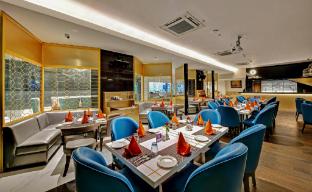 click collection lucknow