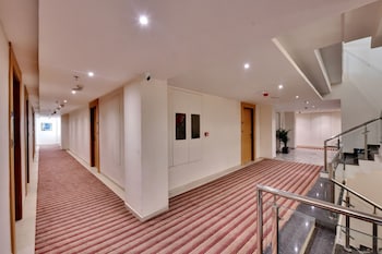 click collection lucknow