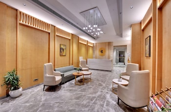 click collection lucknow