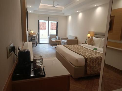 Click Collection Lucknow,,3 star