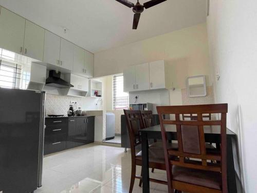 ssn homestays in bangalore near la casa