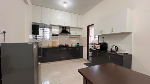 ssn homestays in bangalore near la casa
