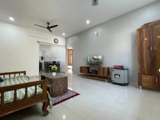ssn homestays in bangalore near la casa