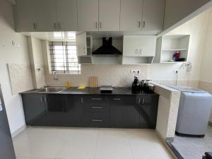 ssn homestays in bangalore near la casa