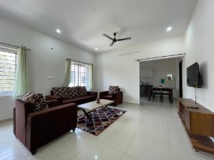 ssn homestays in bangalore near la casa