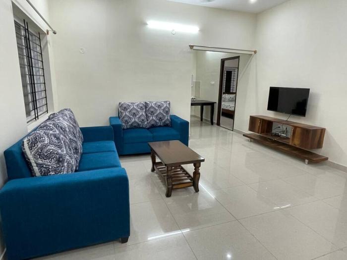 ssn homestays in bangalore near la casa