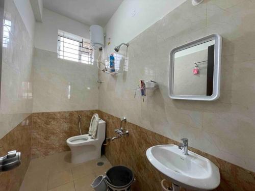 ssn homestays in bangalore near la casa