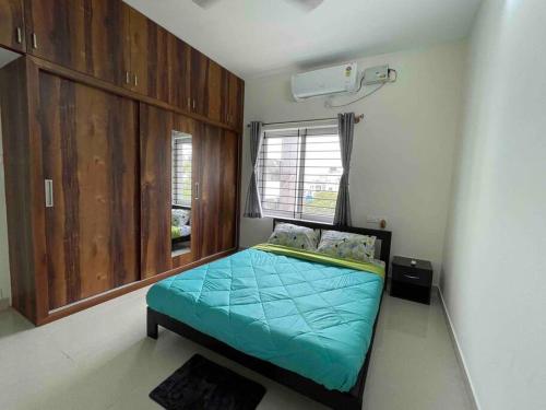 ssn homestays in bangalore near la casa