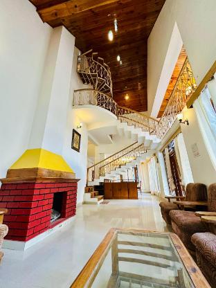 cloudscape villa retreat 3br duplex by homeyhuts