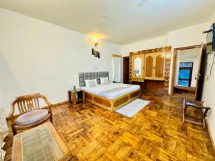 cloudscape villa retreat 3br duplex by homeyhuts