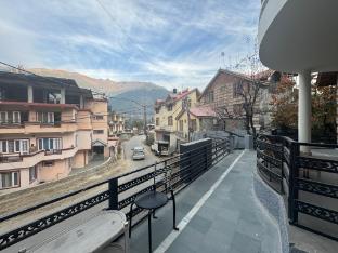 cloudscape villa retreat 3br duplex by homeyhuts