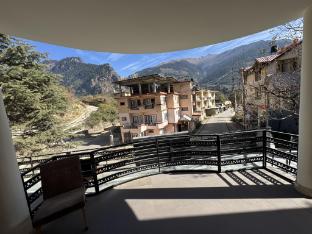 cloudscape villa retreat 3br duplex by homeyhuts