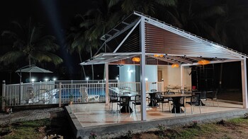 encanto farmstay resort