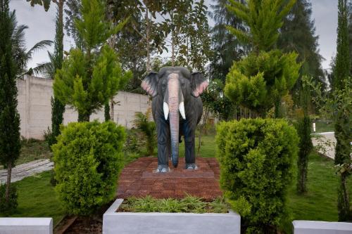 encanto farmstay resort