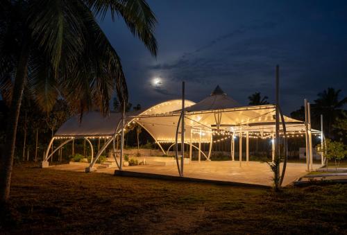 encanto farmstay resort