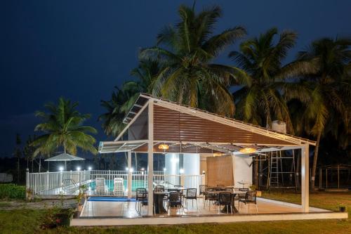 encanto farmstay resort