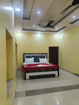 hotel dev kashi