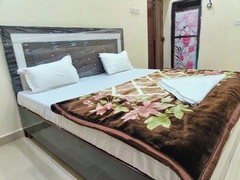 hotel dev kashi