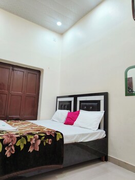 hotel dev kashi