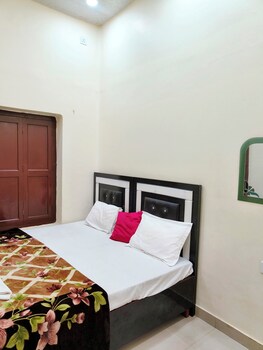 hotel dev kashi