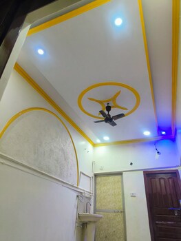 hotel dev kashi