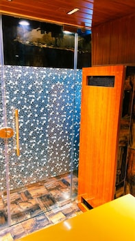 nadim tiger residency