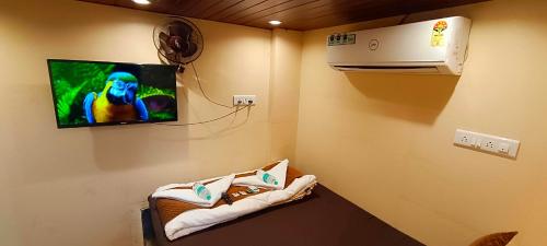 nadim tiger residency