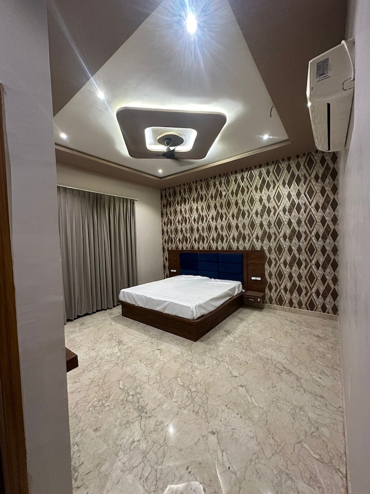 the black eagle resort