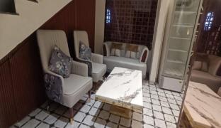 Hotel Indigo,,2 star