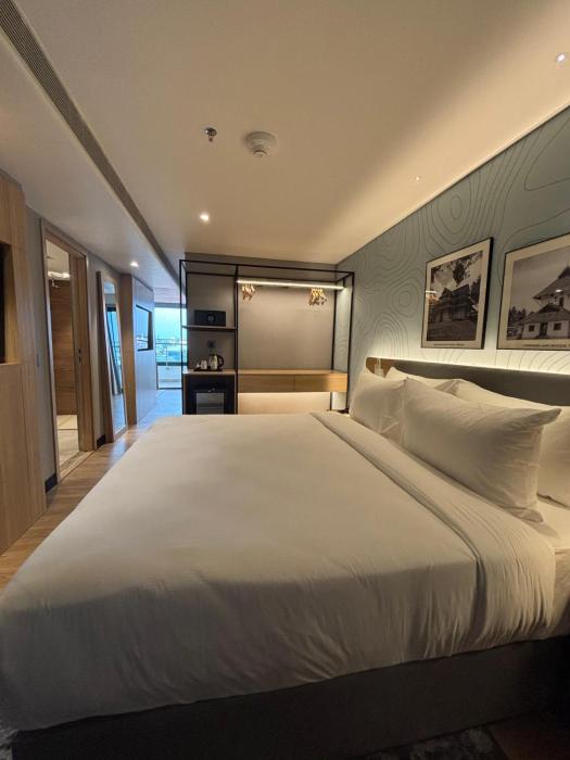 park inn and suites by radisson thrissur east fort